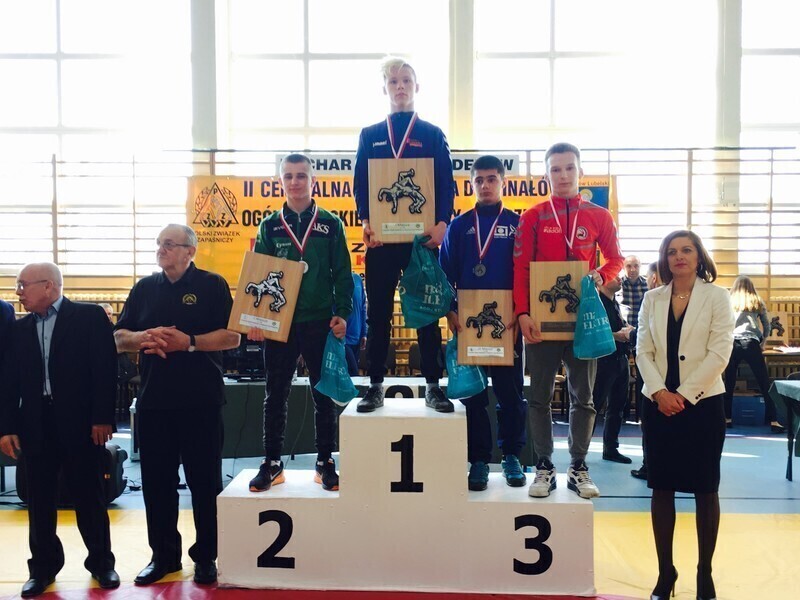 Piotrkowscy zapaśnicy na podium