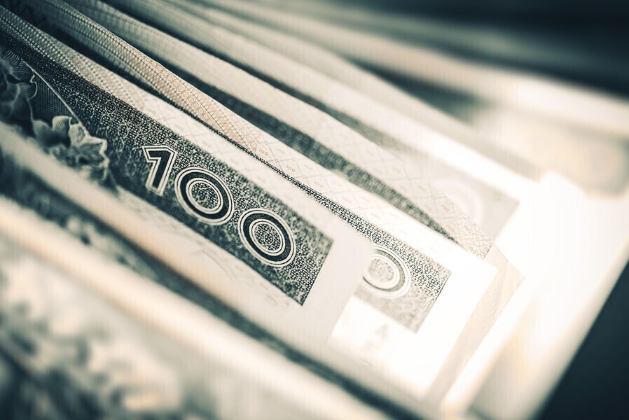 Wady i zalety szybkich chwilówek online. Zobacz na pożyczkowy-portal.pl