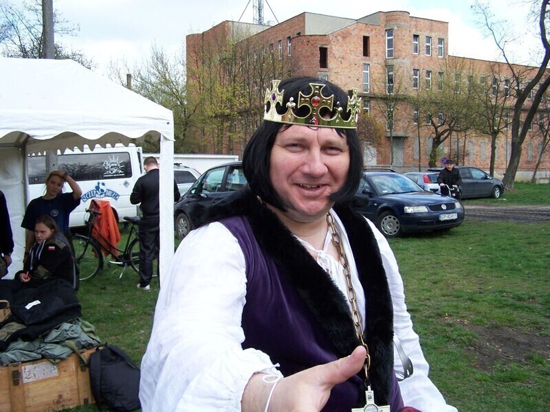 Przeszli przez trzy epoki