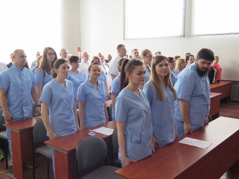 Służyć chcemy idei humanizmu... Ślubowanie pielęgniarek w Piotrkowie