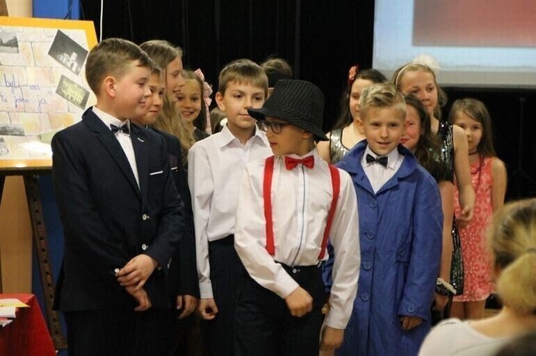 Uczniowie piotrkowskich podstawówek podążają śladami przodków