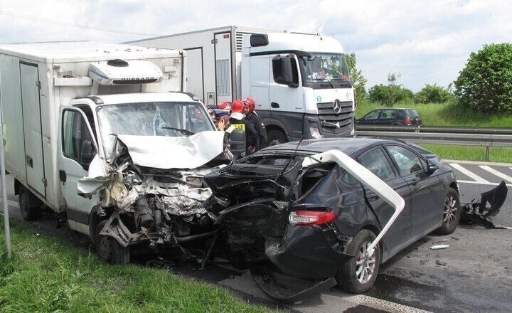 Wypadek na DK 1 w Jeżowie