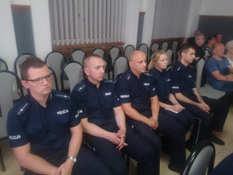 Dzielnicowi chcą być bliżej mieszkańców