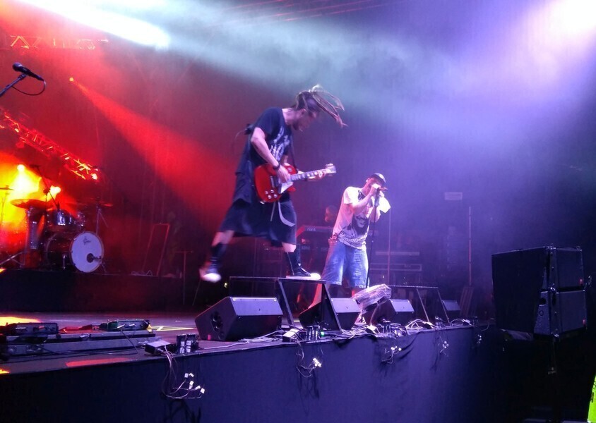 Żywiołowy koncert Afromental w centrum Piotrkowa