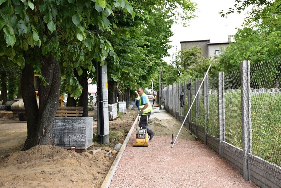 Zanim powstanie mediateka przebudują pasaż
