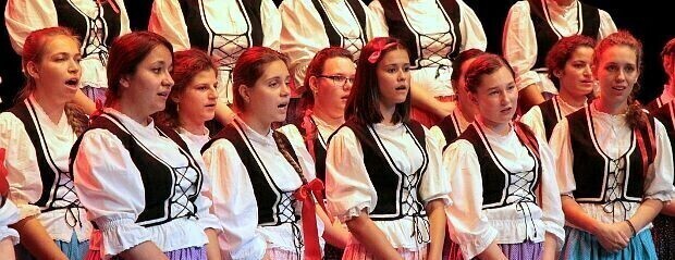 Dziewczęcy chór z Węgier z koncertami w regionie