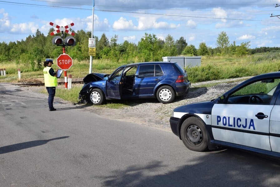 Zderzył się z pociągiem i... nic mu się nie stało