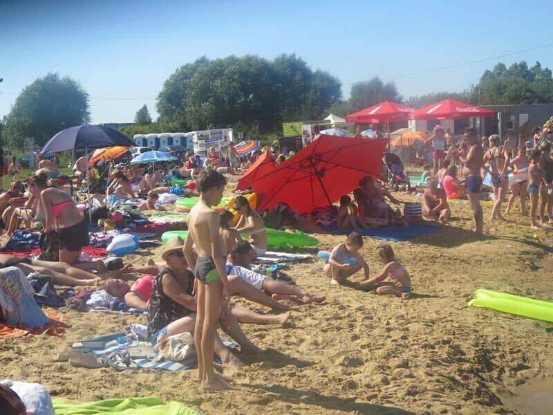 Tłumy na piotrkowskim kąpielisku Słoneczko