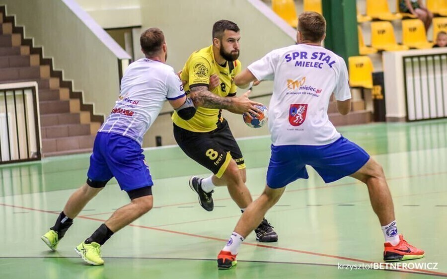 Sparingowy maraton Piotrcovii grał też Piotrkowianin