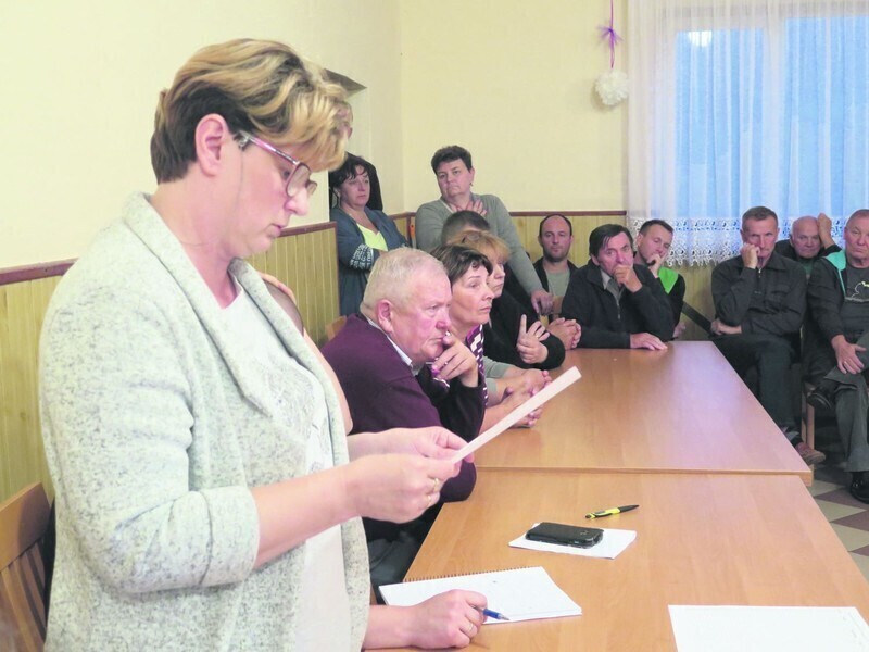 Kilka tysięcy świń w centrum wsi Mieszkańcy Zamościa protestują