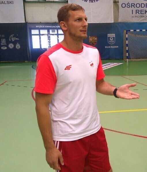 Radek przegrał walkę na MŚ w Paryżu. I odpadł