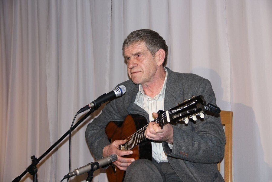 Znany aktor zaśpiewa w piotrkowskim areszcie