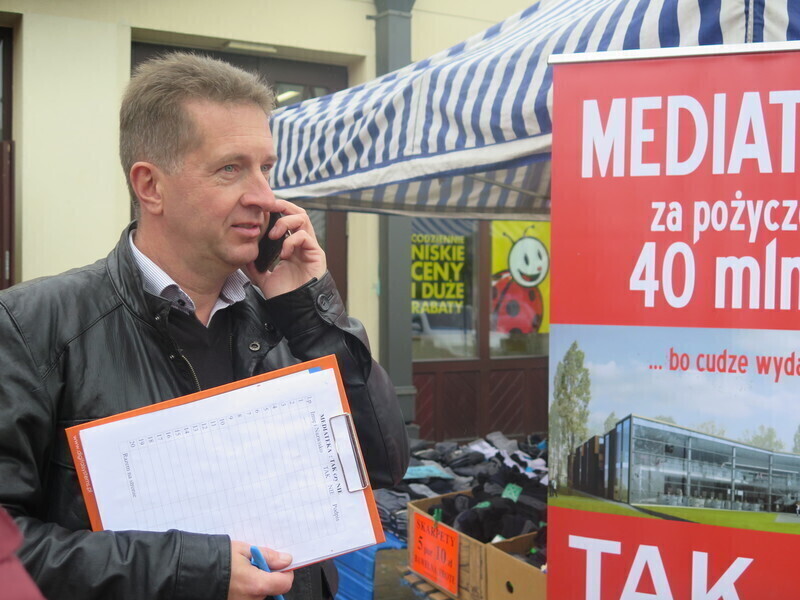 Radny pyta mieszkańców o mediatekę