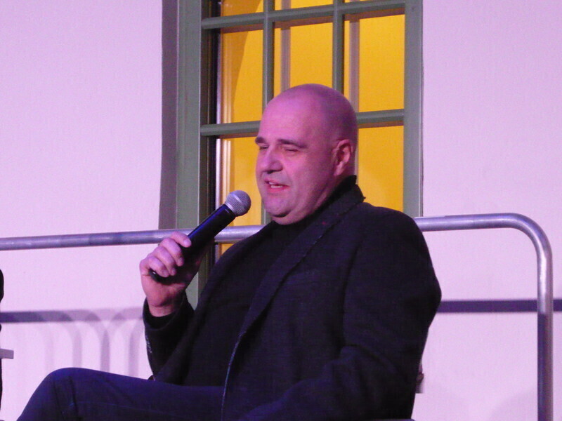 Cezary Żak na podwieczorku z publicznością w Piotrkowie