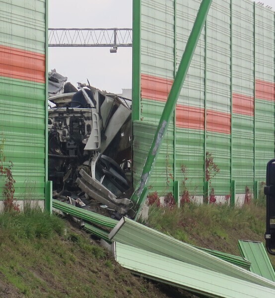 Zdjęcie 16: Wypadek na S8, rannych 7 osób!  [VIDEO]