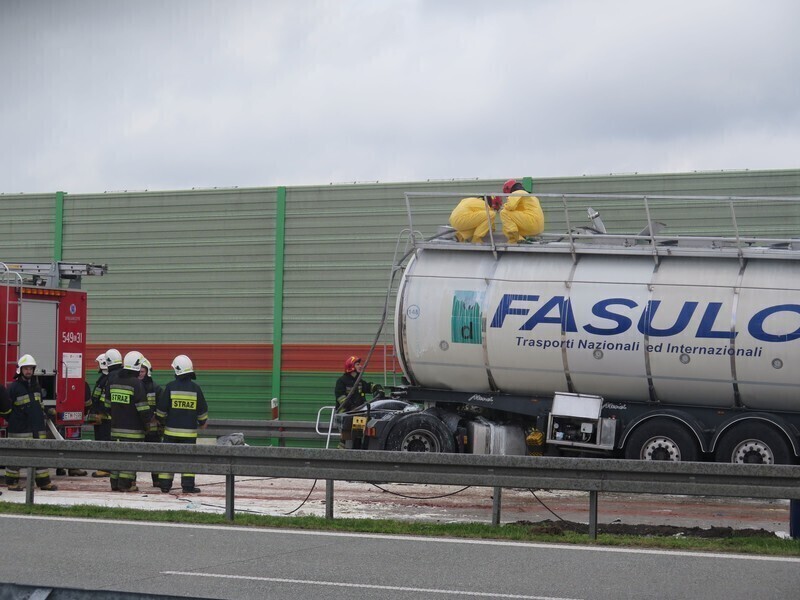 Zdjęcie 17: Wypadek na S8, rannych 7 osób!  [VIDEO]