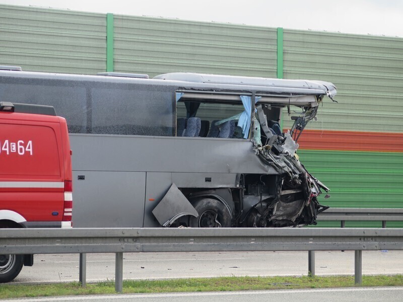 Zdjęcie 21: Wypadek na S8, rannych 7 osób!  [VIDEO]