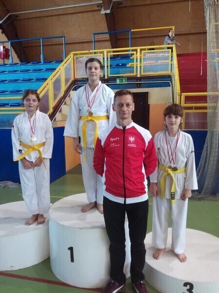 Całe podium dla piotrkowianek