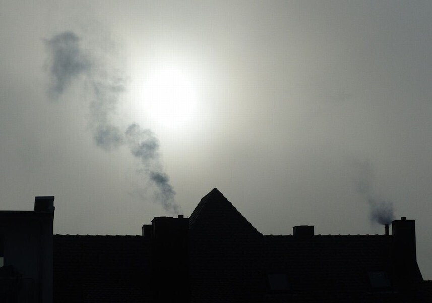 Zmiany w uchwale antysmogowej. Czym nie można będzie palić