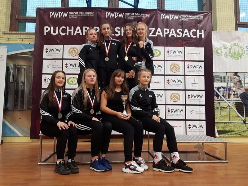 Kapitalny występ piotrkowskich zapaśniczek