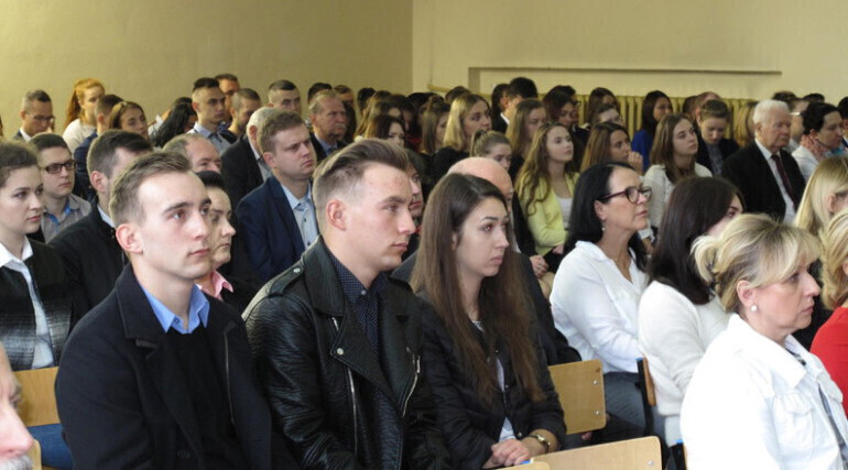 Dziejowy przełom na UJK