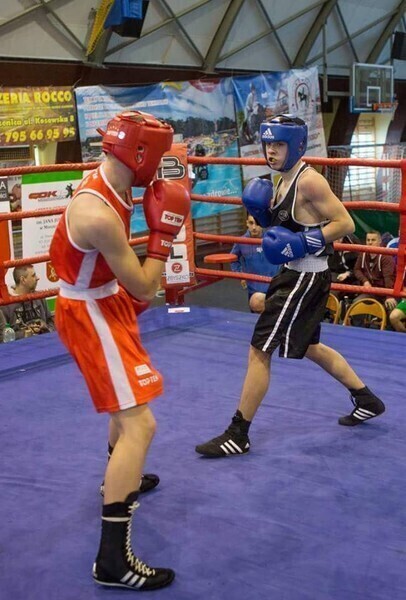 Bokserskie sukcesy piotrkowskich kickbokserów zawodnicy Mazur Team walczyli w Grudziądzu...
