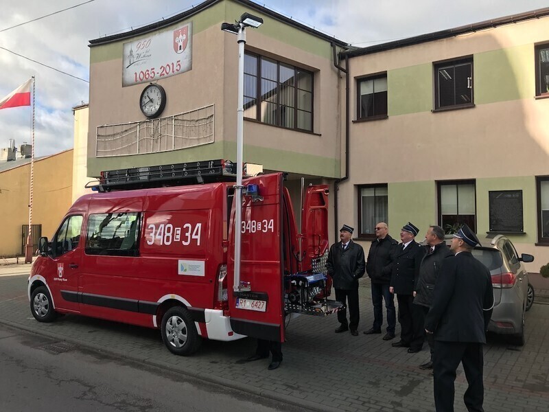 Nowy wóz dla OSP Psary Stare