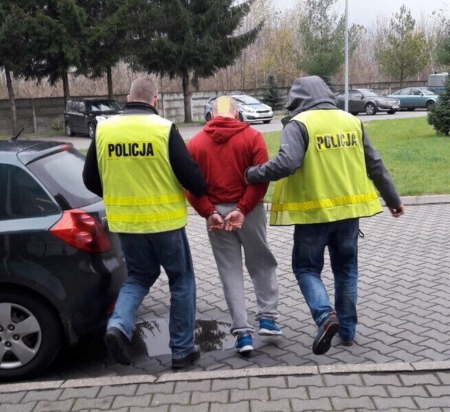 Powiedział policji że podłożył bombę