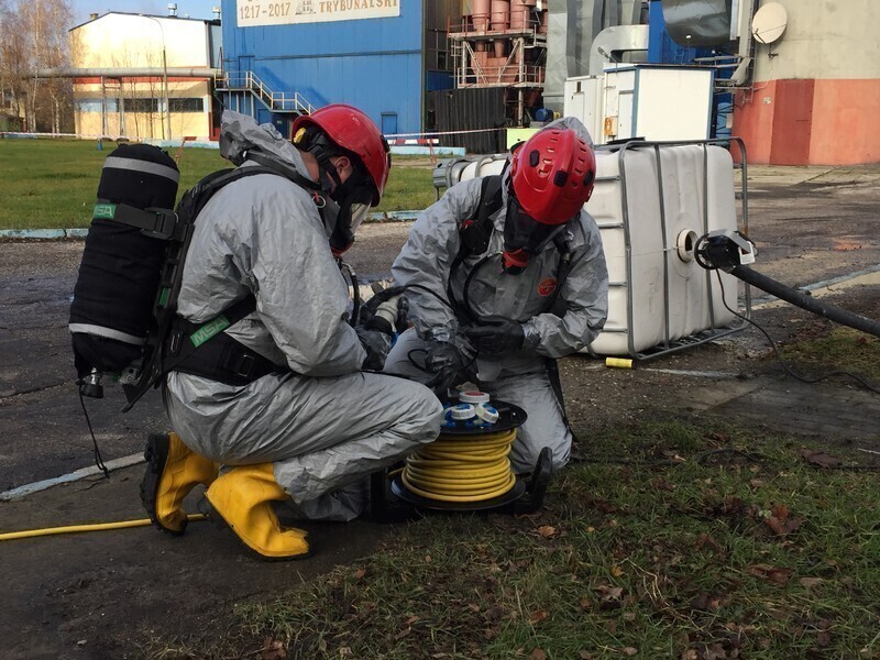 Wyciek kwasu na terenie ciepłowni