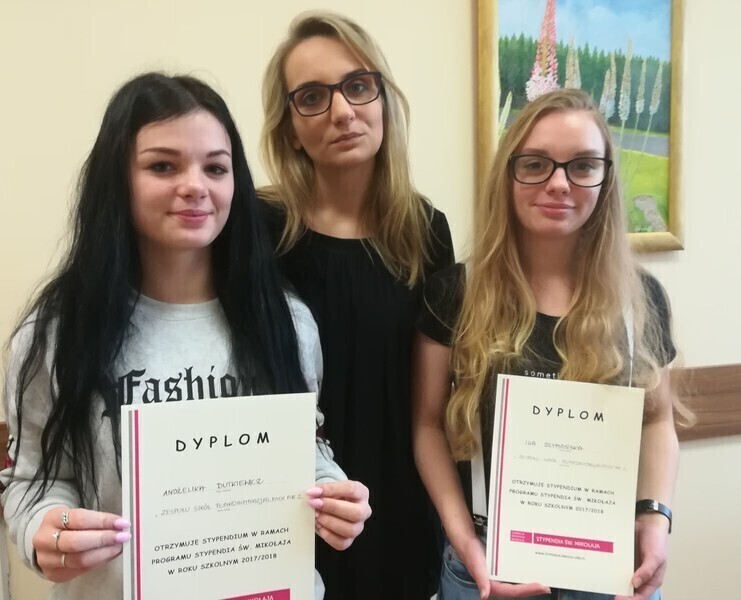 Stypendia Świętego Mikołaja dla uczennic ZSP nr 2