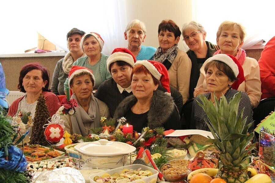 Wigilijne stoły w Gomulinie