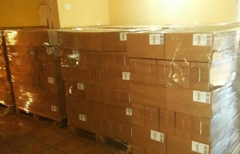 Kilkanaście tysięcy opakowań podrobionego mleka dla niemowląt