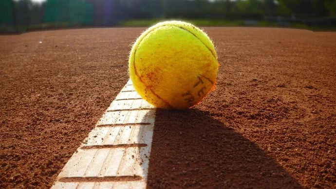 Jak wybrać najlepsze buty do tenisa?