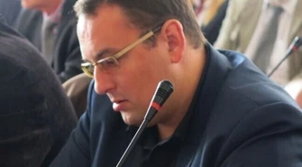 Piotrkowski radny wnioskuje o darmową komunikację. W przypadku smogu