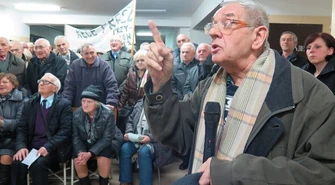 "Przychodnia zostaje albo wywieziemy was stąd na taczkach!"