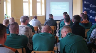 Osadzeni lubią historię 