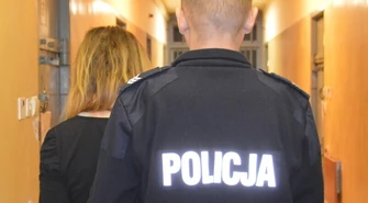 Wnuczka okradła babcię...