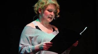 Dominika Ostałowska i poezja węgierska