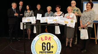 Kilkaset osób wystąpiło podczas finału III &#8222;Przystanku 60+&#8221; Łódzkiego Domu Kultury