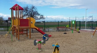 Coś dla dzieci, coś dla dorosłych – kompleks w Glinie już otwarty 