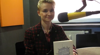 "Jak ukryć dziurę w ścianie", czyli książka-eksperyment piotrkowianki