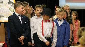 Uczniowie piotrkowskich podstawówek podążają śladami przodków 