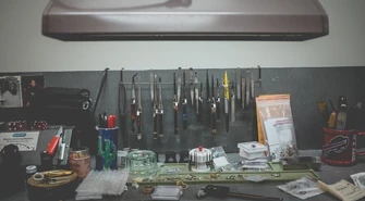 Mechaniku, zacznij naprawiać importowane samochody