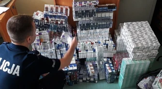 Przewoził 4 tys. paczek papierosów bez akcyzy 