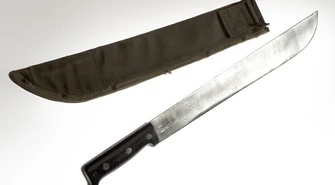 Był pijany, miał maczetę. Zatrzymała go policja