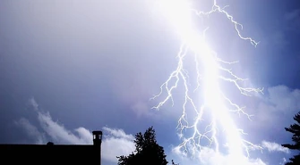 IMGW ostrzega: możliwe burze z gradem