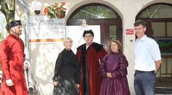 Warsztaty projektowania form odzieży historycznej