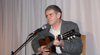 Znany aktor zaśpiewa w piotrkowskim areszcie 