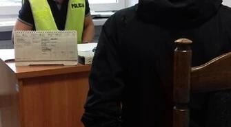 Ukradł dwie nawigacje z busa