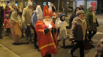 Korowód świętych na ulicach Piotrkowa